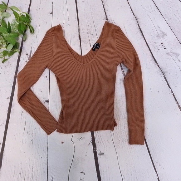 Timing Women's Plush Deep V Neck Sweater Brown Size Small - Picture 1 of 5